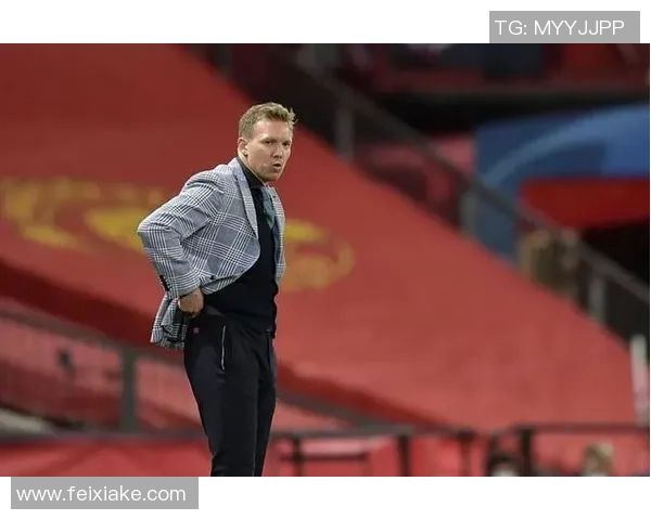 纳格尔斯曼和女友到会慈悲筹款直播,并带残障儿童体会攀岩 纳格尔斯曼和女友到会慈悲筹款直播,并带残障儿童体会攀岩